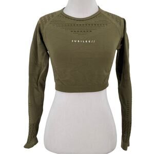 Jubilee  // Apparel Long Sleeve Crop Compression Top Size Medium